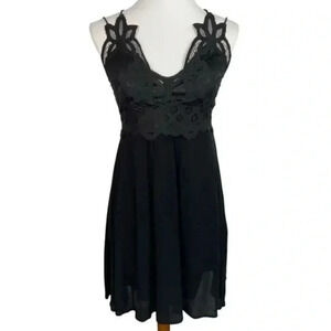 Mi Ami Black Lace Crochet Strappy Sleeveless Fit and Flare Dress XS
